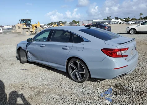 2022 Honda Accord Sport 2.0T z USA, uszkodzony, nr VIN 1HGCV2F32NA004761